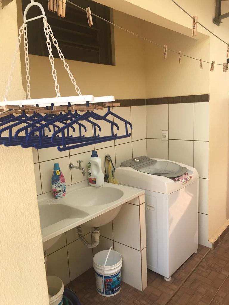 CASA EM EXELENTE LOCALIZAÇÃO